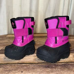 Columbia Bugaboot Celsius Strap Pink/ Black Insulated Snow Boots 4c